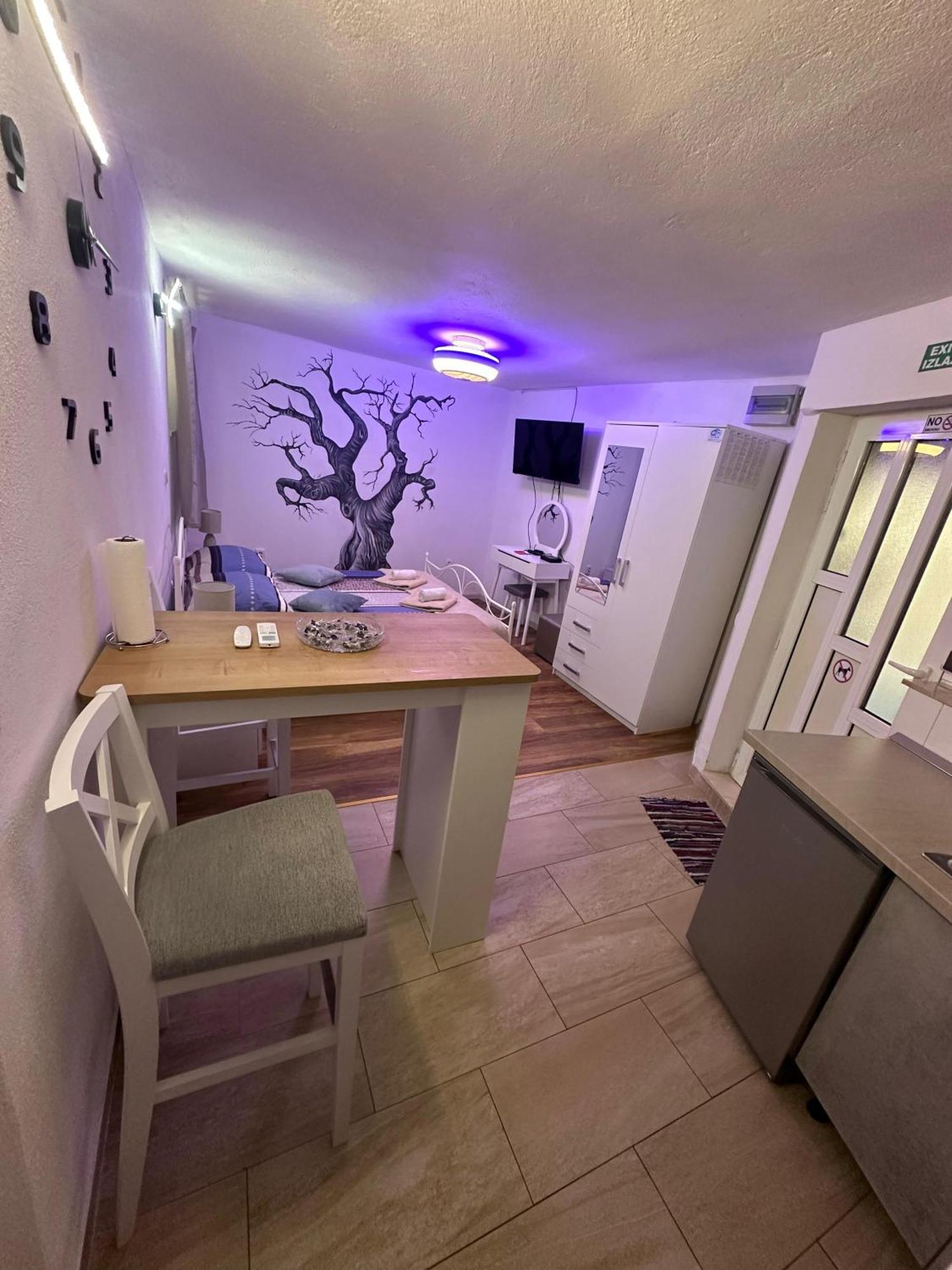 Studio Apartman M&M Split Extérieur photo