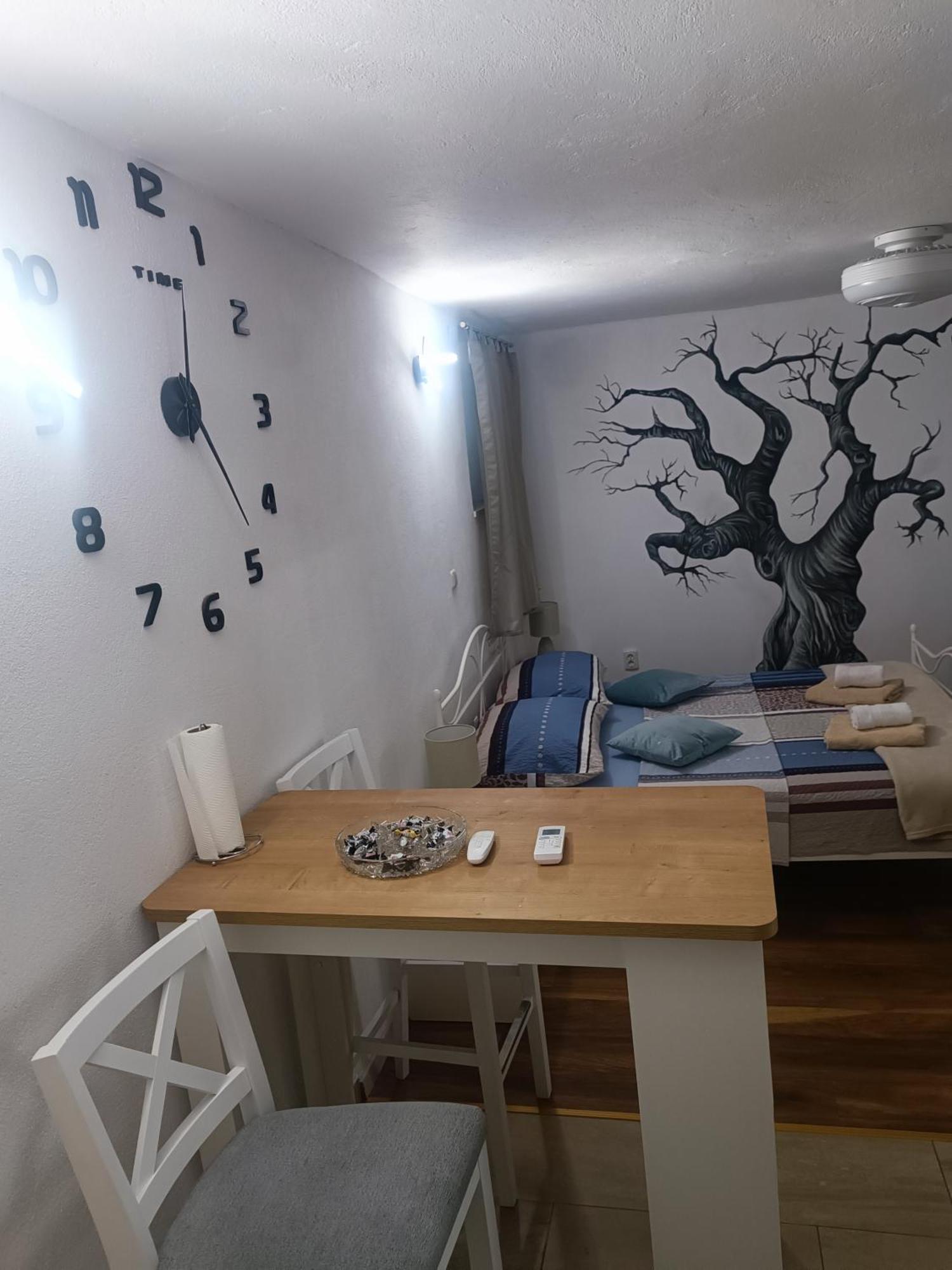 Studio Apartman M&M Split Extérieur photo